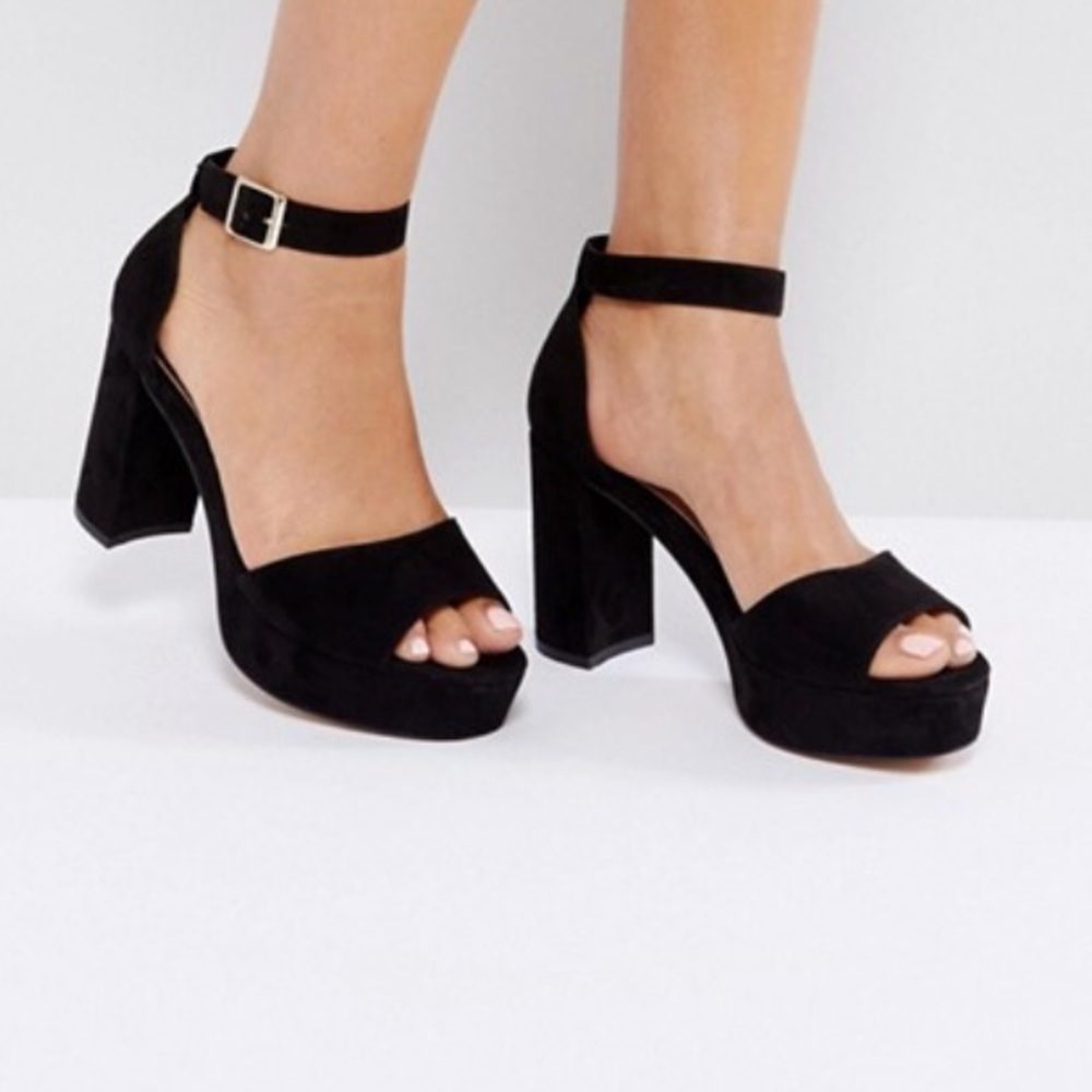 ✨NWT - ASOS - Block Heeled Sandals